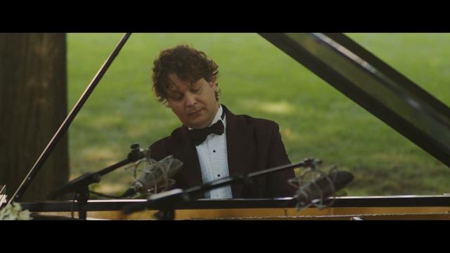 Chopin Waltz No. 1 Op. 18 Grande Valse Brillante - Daniel Vnukowski, piano смотреть онлайн