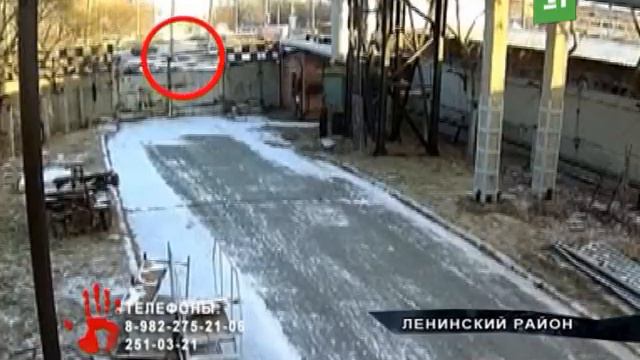 Спокойно сел в чужую машину и уехал смотреть онлайн