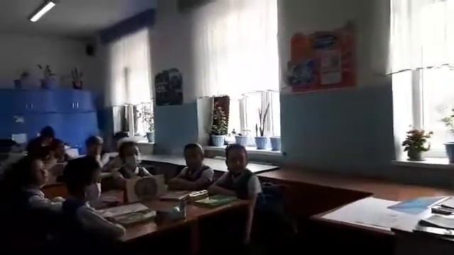 Урок чтения Г.Х. Андерсен "Ромашка" 3 класс смотреть онлайн