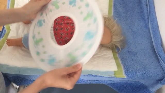 Защитный ободок для купания младенцев смотреть онлайн