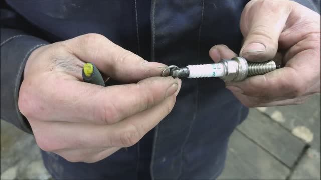 Брелок из свечи зажигания своим руками. смотреть онлайн