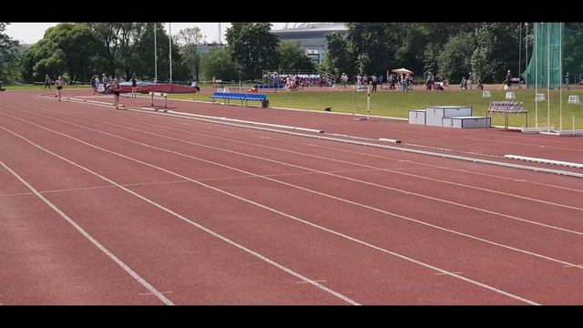 Финальные забеги на 3000 м - девушки (СК Приморец. 05.06.2021). смотреть онлайн