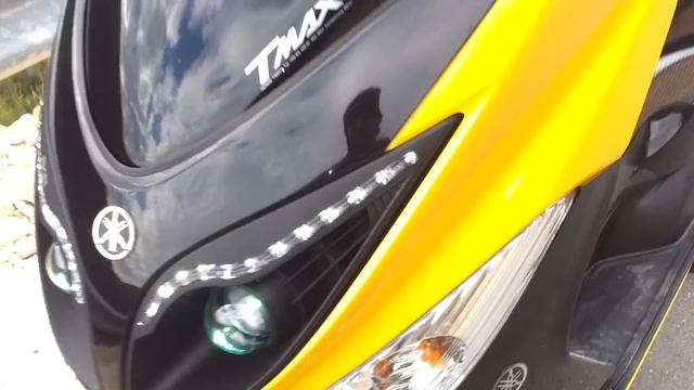 Yamaha T-Max 500 (Fari Led)--(Yoshimura R-77 Carbon Exhaust) смотреть онлайн