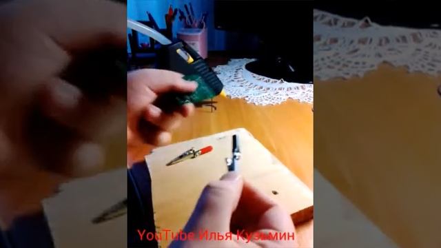 Как сделать третью руку для пайки смотреть онлайн