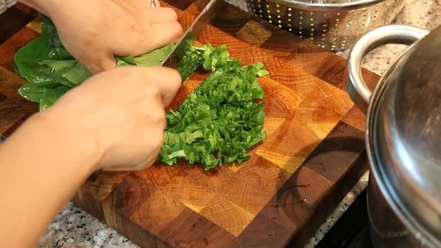 Летний Борщ со щавелем и пшеном смотреть онлайн