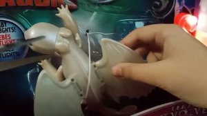 Распаковка:Дневная фурия с черносветами Как приручить дракона Legends evolved light fury&Night ligh