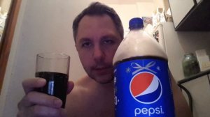 ПЬЮ ПЕПСИ-КОЛУ