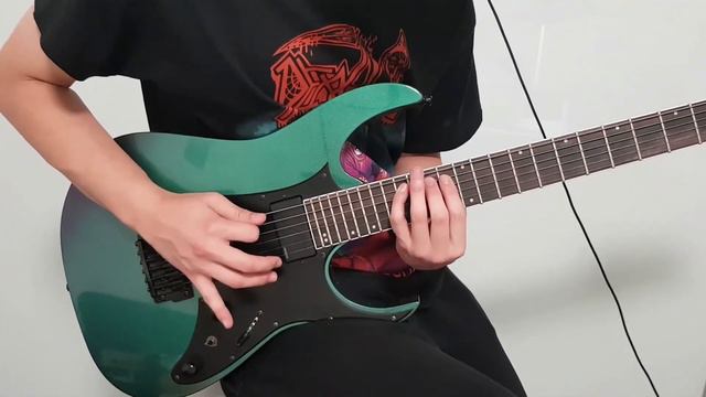 Crystal Mountain Death Guitar And Vocals Cover смотреть онлайн