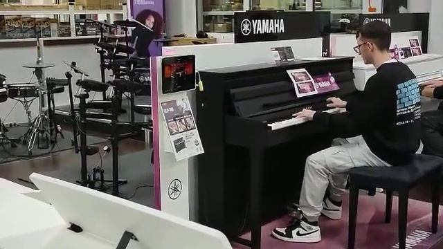 Piano Yamaha Clavinova CLP-785 And Clavinova CLP-775 -Giocondi Strumenti Musicali