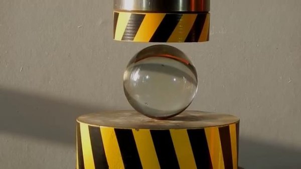 Гидравлический пресс против всех. Мощность пресса