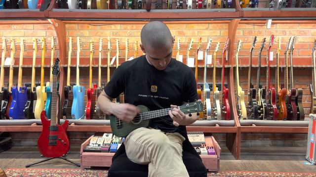 Обзор укулеле Shinobi H-21 Blue | SKIFMUSIC.RU смотреть онлайн