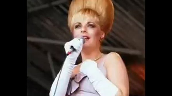 Mari Wilson - Perhaps, perhaps, perhaps