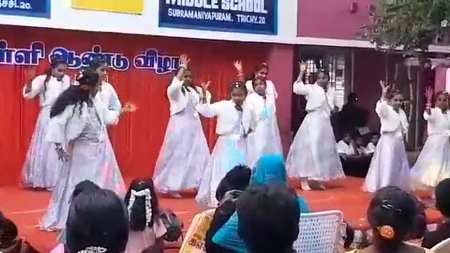 5th standard girls dance/ corparation middle school. смотреть онлайн