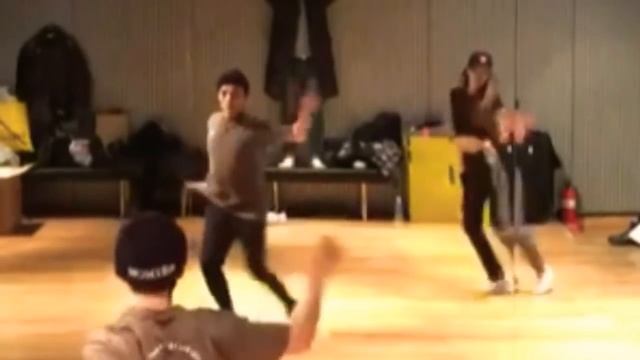 Blackpink Lisa Dance Practice with Tamzin_choi смотреть онлайн