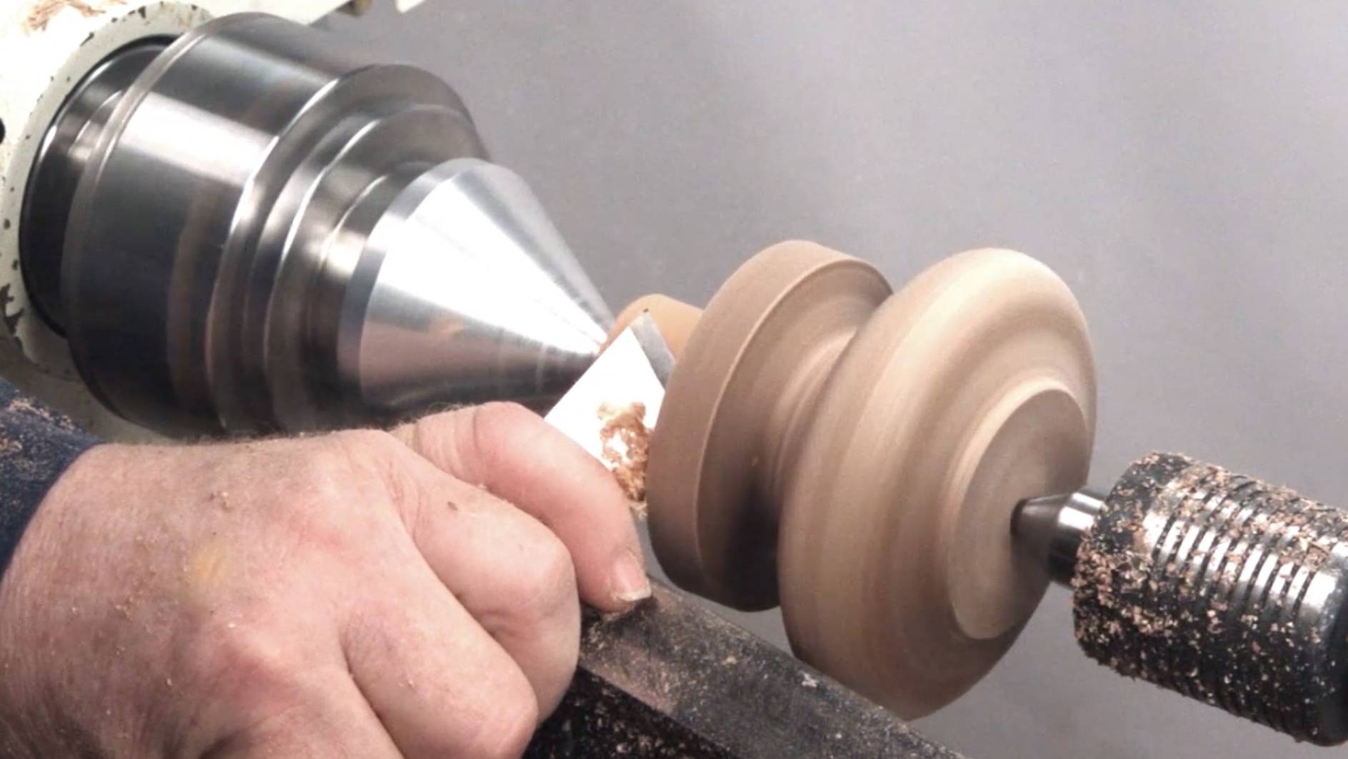 Как точим ножки из ореха для комода | Мастер-класс | Токарные резцы из быстрорежущей стали HSS Cryo смотреть онлайн