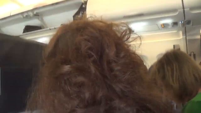 Наш отдых... НАЧАЛО... (Добираемся на перекладных, Самолет, Обзор комнаты в Отеле) смотреть онлайн