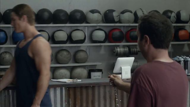 PLANET FITNESS BATHROOM KEY смотреть онлайн
