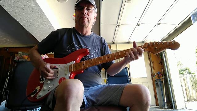 Doug Jones playing Cannonball Rag and others on a Fender Squier 50's Classic Vibe Strat. 06-01-20 смотреть онлайн