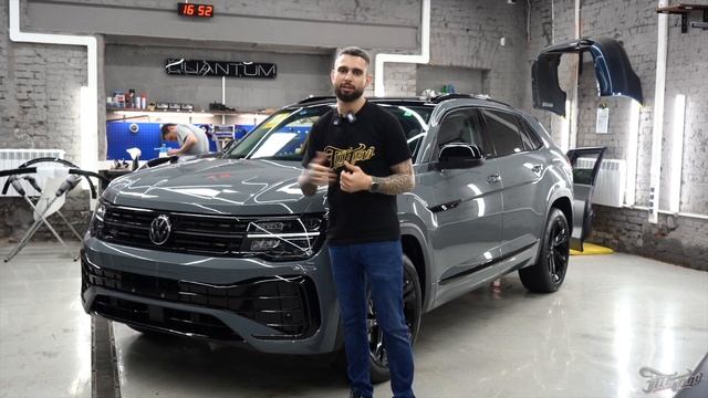 Volkswagen Teramont X Сменили цвет кузова,экстерьер и салон оклеили глянцевым полиуретаном!