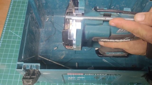 Резка шпилек и болтов. Makita dsc102 смотреть онлайн