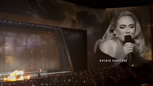 Adele - Set Fire To The Rain (Weekends With Adele 2022) (Week 1) смотреть онлайн