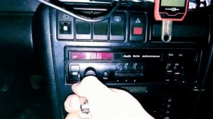 Как быстро снять штатную магнитолу Audi a4 b5,