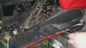 Пинается скутер бьёт в ногу кикстартер решение проблемы редкая болезнь