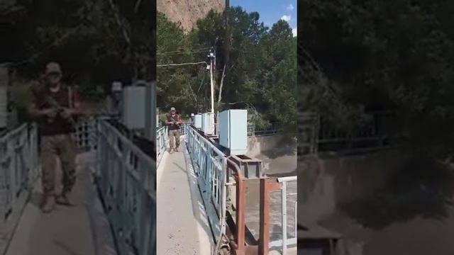 В Баткенском районе опровергли информацию о том, что Таджикистан установил видеокамеры наблюдения смотреть онлайн