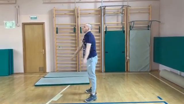 Уроки физкультуры дома от Кирилла Ивановича Букреева смотреть онлайн