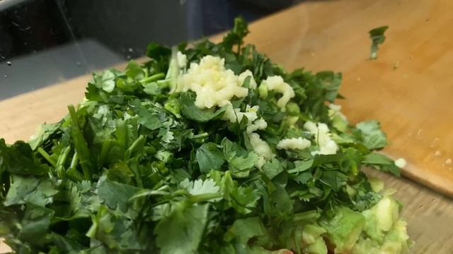 Салат с авокадо и индейкой | Вкусный и полезный салат с авокадо смотреть онлайн