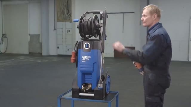 Обслуживание моечной машины высокого давления Nilfisk Blue mc 3c смотреть онлайн