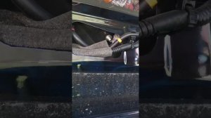 Замена дополнительного стоп-сигнала на крышке багажника автомобиля NISSAN X-TRAIL
Часть 2.