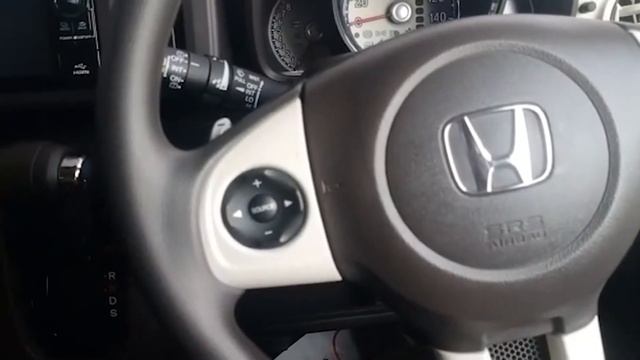 Honda N One | Review: Features | 4Wheelz смотреть онлайн