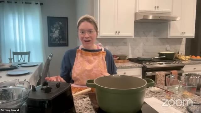 Vegan & SOS-free Tortilla Soup with Brittany Jaroudi @TheJaroudiFamily Community + Easy WFPB Recipe смотреть онлайн