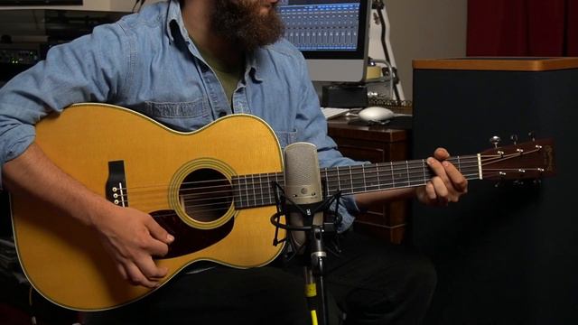 Martin 00 Comparison : 00-18 vs 00-28 смотреть онлайн
