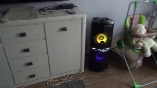 Музыкальная мини система LG FH6