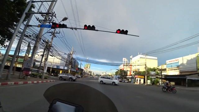 Поездка в Si Racha