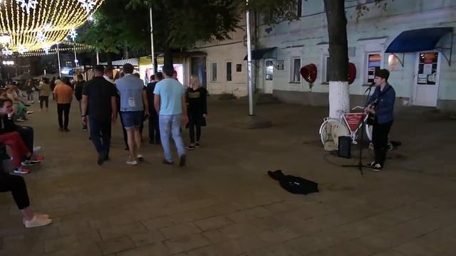 прогулка по вечерне-тусовочной улице Почтовой (г.Рязань) смотреть онлайн