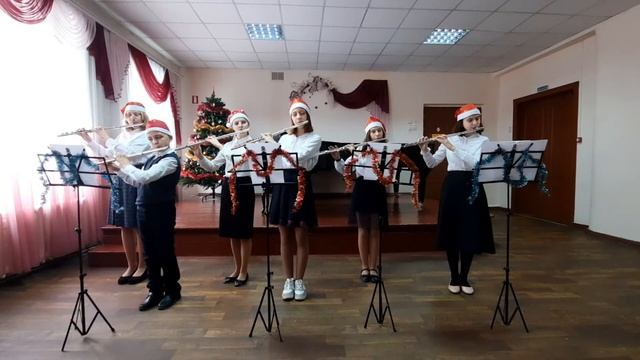 Ансамбль флейт "Микс - мажор" Гленн Миллер " Лунная серенада" смотреть онлайн