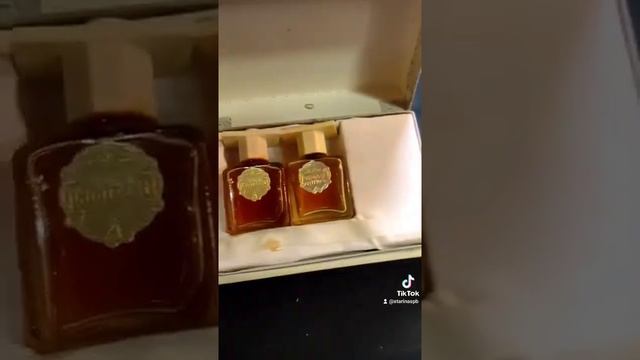 Старинные духи принес дворник смотреть онлайн