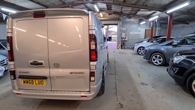 Vauxhall Vivaro 1.6 CDTi 2900 BiTurbo ecoTEC Limited Edition Nav Crew Van смотреть онлайн