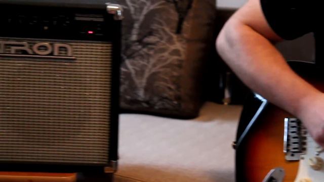 Rocktron RAMPAGE R50C с разными гитарами смотреть онлайн