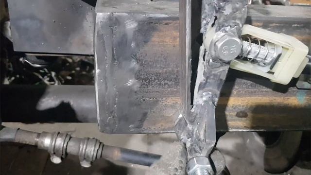 Педаль сцепления с тросовым приводом на минипогрузчик/минитрактор. смотреть онлайн