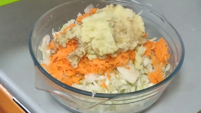 Салат из капусты,моркови и яблока смотреть онлайн