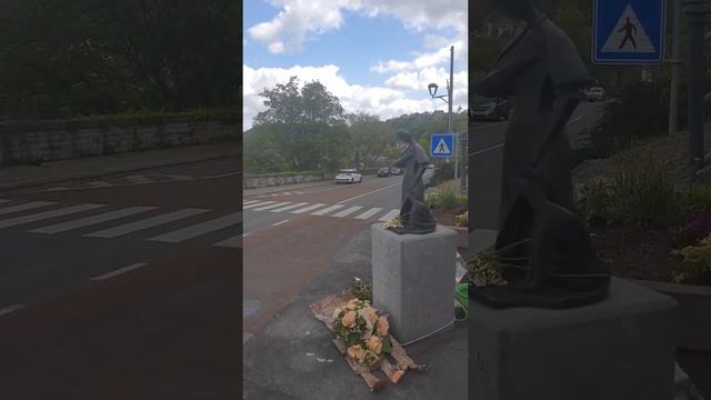 ✅🇧🇪Стена г.Тюэна // #Бельгия // Statue de #Saint_Roch // Mur de #Thuin // смотреть онлайн