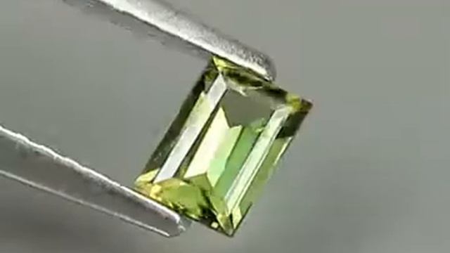 ЭКСКЛЮЗИВ! Редкий! Корнерупин 0.35 карат! - 20624 смотреть онлайн