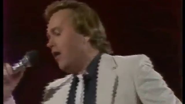 Евгений Мартынов Лебединая верность (Лучше качество).mp4