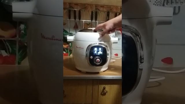 Первый запуск Мультиварки скороварки MOULINEX Cook4Me CE7011 часть 1 смотреть онлайн