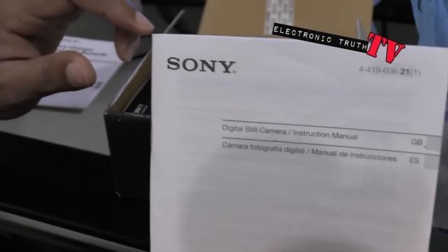 Sony DSC-HX20V Unboxing смотреть онлайн