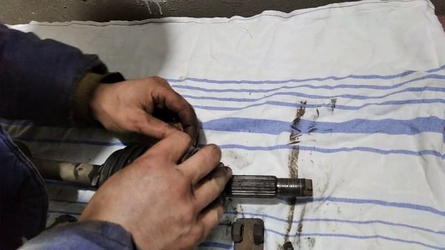 как стянуть ленточные хомуты пыльников на гранатах переднеприводных авто